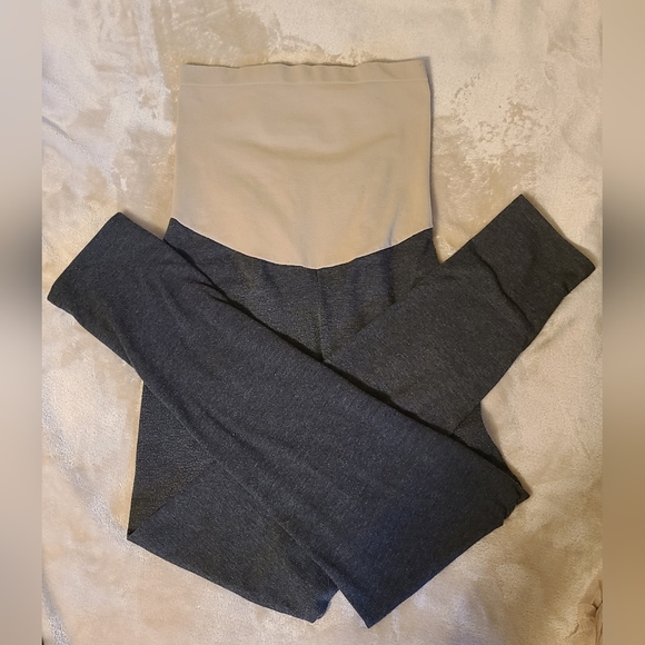 Motherhood Maternity leggings - Picture 2 of 4